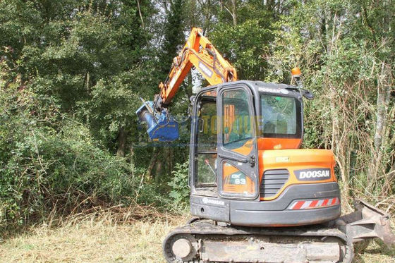 Hydraulic Hedge Cutter / Bush Trimmer with Enhanced Control and Minimized Noise