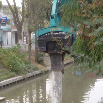 Sheet Pile Driver – Low Noise Hydraulic Operation & High Piling Efficiency