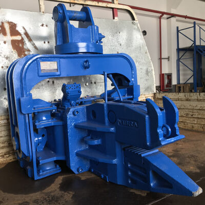 Macchina di guida a pila di fogli - colore giallo e flessibilità montata sull'escavatore