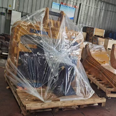 un escavatore da 69 - 78 tonnellate ha montato il martello del vibro per i grandi progetti di costruzione d'accatastamento