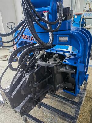 FV-250R 360 Degree Pile Driver – Full Slewing Mechanism With Integrated Control Valve Assembly, Ideal For Confined Spaces
